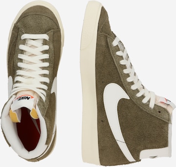 Sneaker înalt 'Blazer Mid '77 Vintage' de la Nike Sportswear pe verde