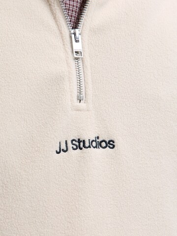 JACK & JONES Sweatshirt i beige