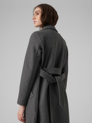 VERO MODA Between-Seasons Coat 'FORTUNEAYA' in Grey