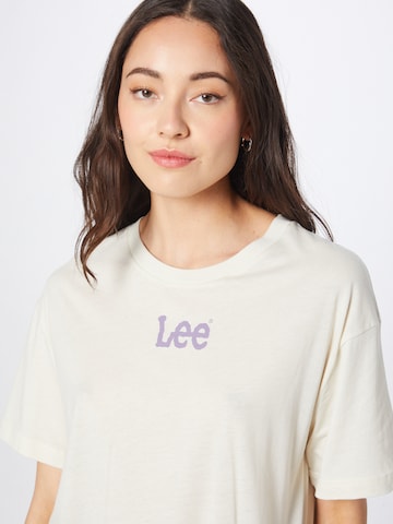 Tricou de la Lee pe alb
