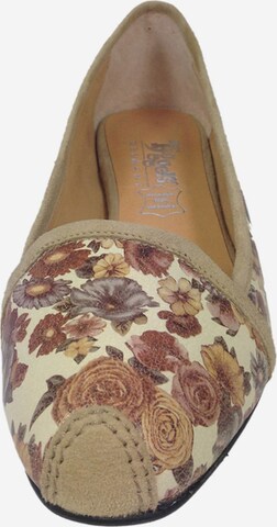 TIGGERS Classic Flats in Beige