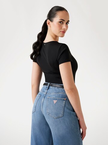 GUESS T-Shirt in Schwarz