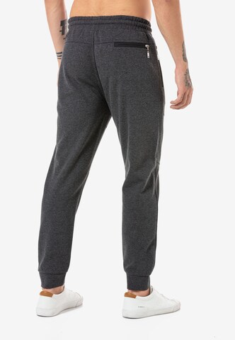 Redbridge Regular Pants 'Filton' in Grey