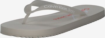 Calvin Klein Jeans Teenslipper 'YW0YW00098' in Grijs: voorkant