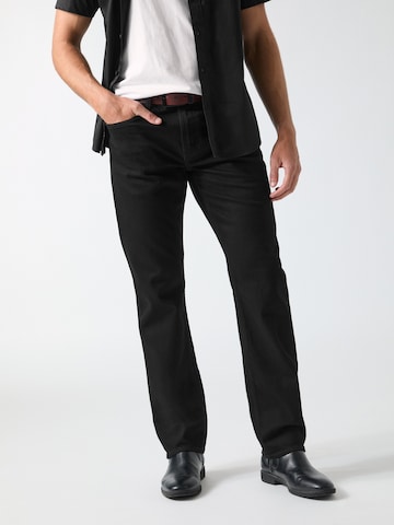 GUESS Regular Jeans in Schwarz: Vorderseite