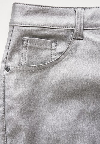 Street One Studio Rock in Silber