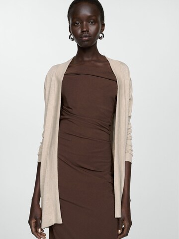 MANGO Gebreid vest 'ALMA' in Beige: voorkant