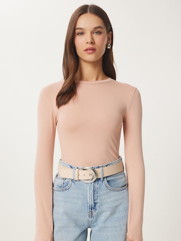 Happiness İstanbul Shirt in Bruin: voorkant