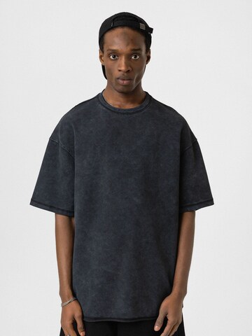 Tricou de la Dandalo pe negru: față
