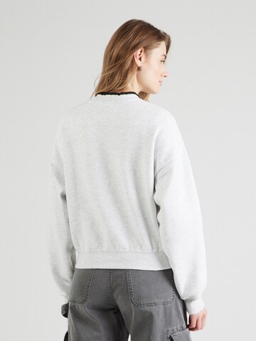 STUDIO SELECT Sweatshirt 'Laura' i grå