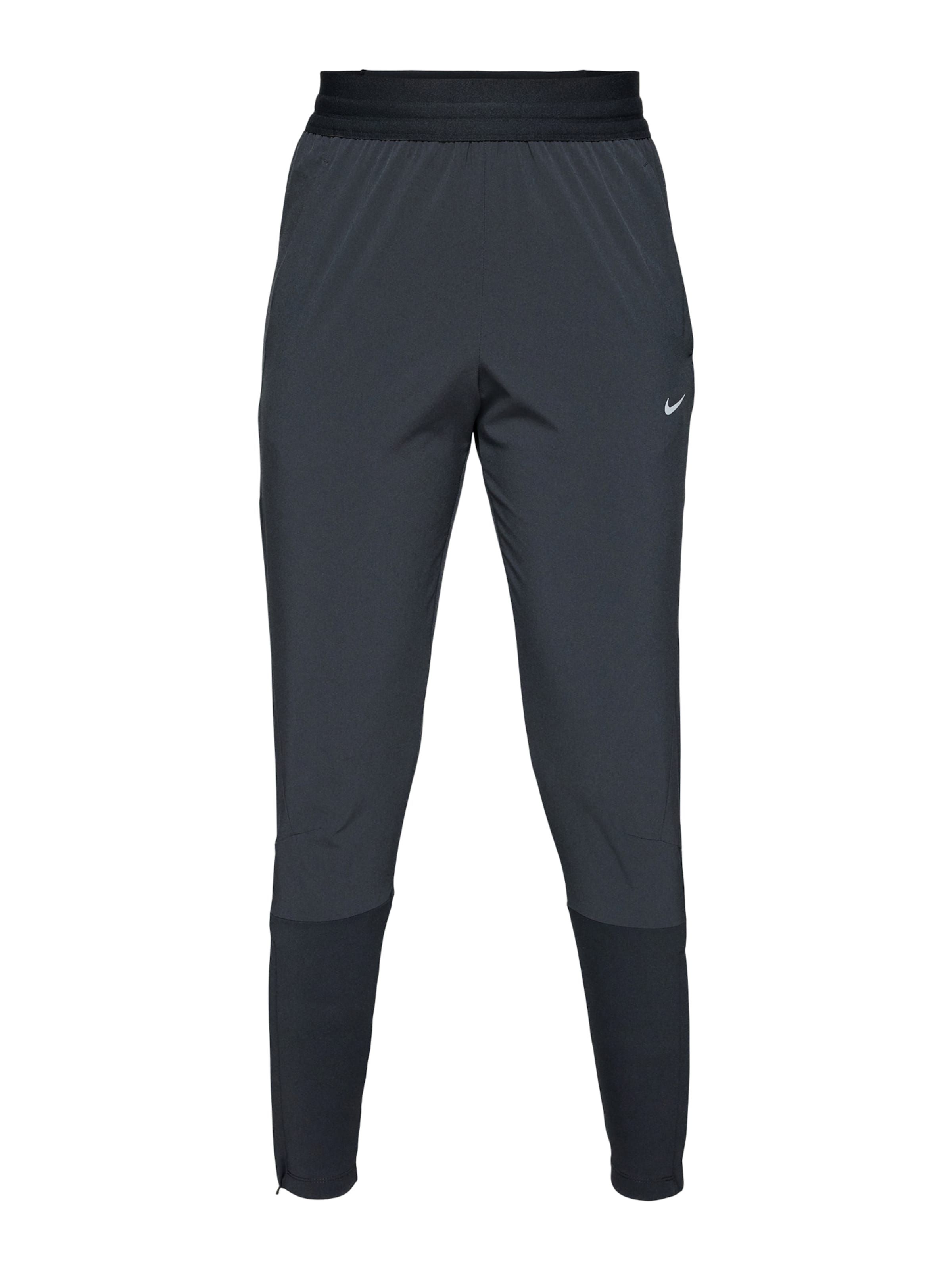 NIKE - Slimfit Pantalón deportivo en negro: frente