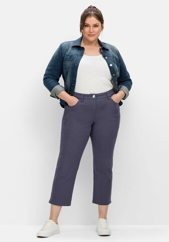 SHEEGO Slimfit Hose in Lila