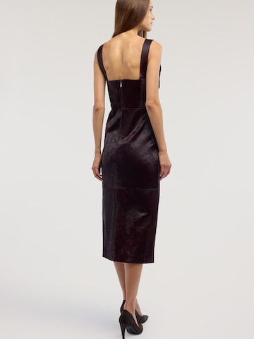 Trussardi - Vestido en rojo