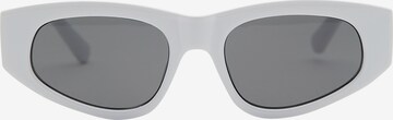 Pull&Bear Sunglasses in White: front