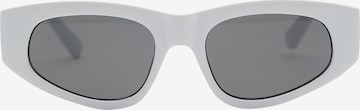 Pull&Bear Sunglasses in White: front