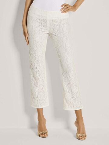 évasé Pantalon MADELEINE en blanc : devant