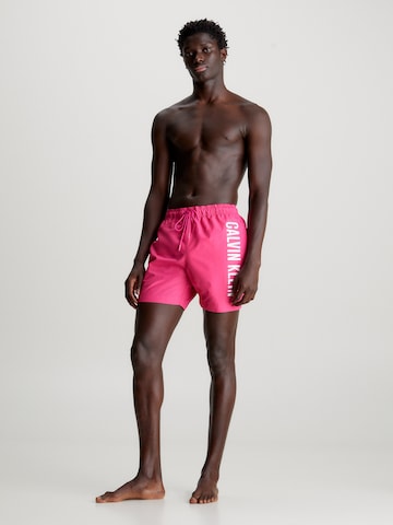 Calvin Klein Swimwear Zwemshorts 'Intense Power ' in Roze