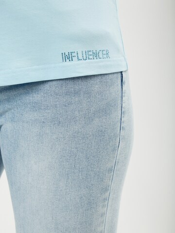 Influencer - Camiseta en azul