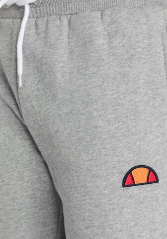 ELLESSE - Regular Calças 'Toyle' em cinzento