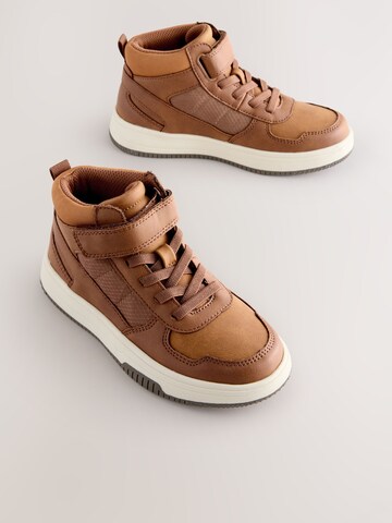 Sneaker de la Next pe maro