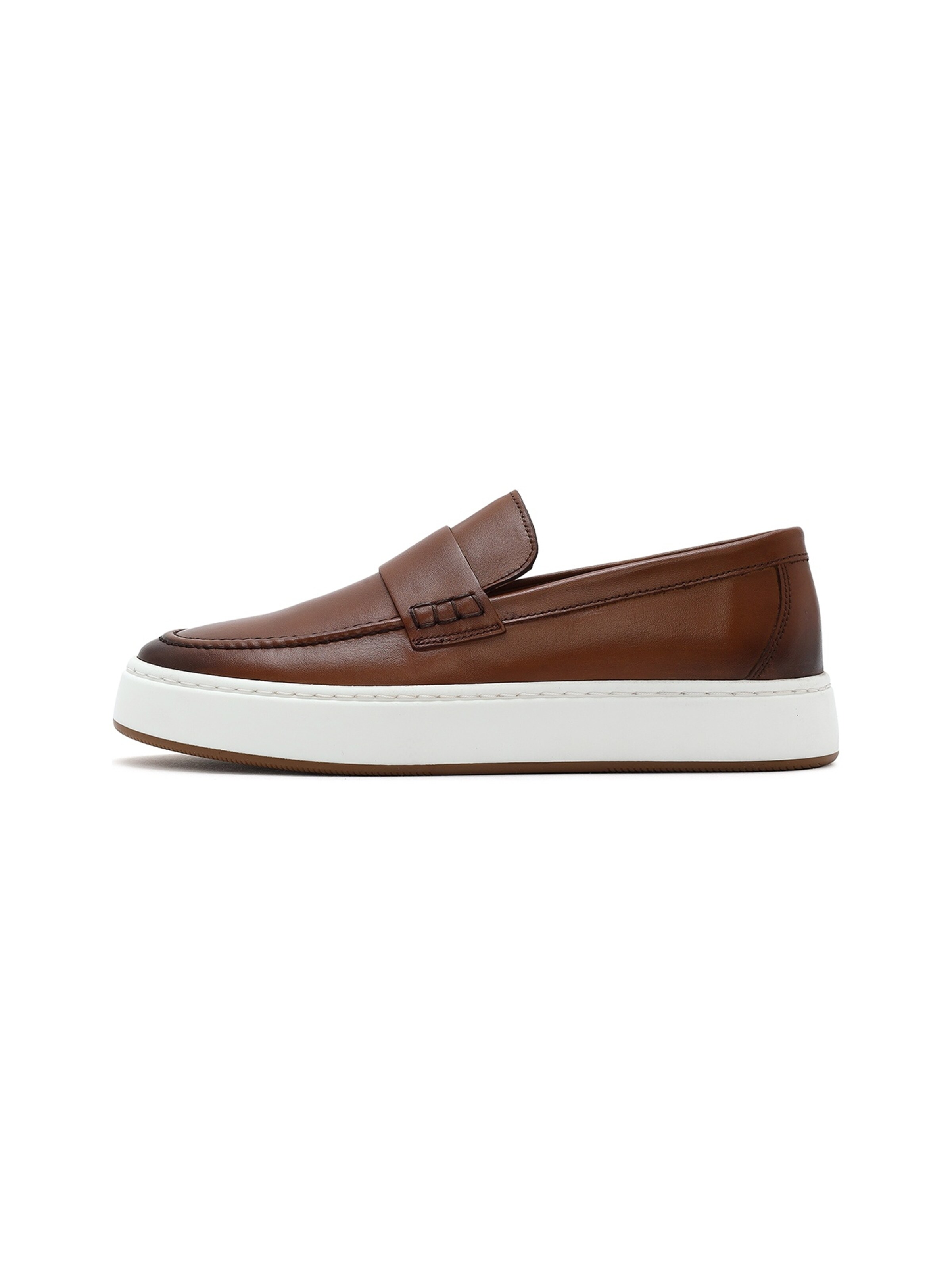 Derimod Mocassins in Bruin: voorkant