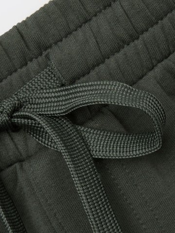 IUMAN Intimissimi Regular Pants in Green