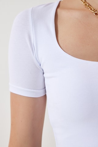 Happiness İstanbul T-Shirt in Weiß