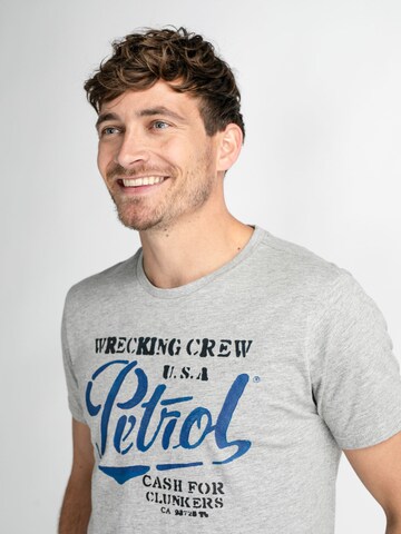 T-Shirt 'Classic' Petrol Industries en gris