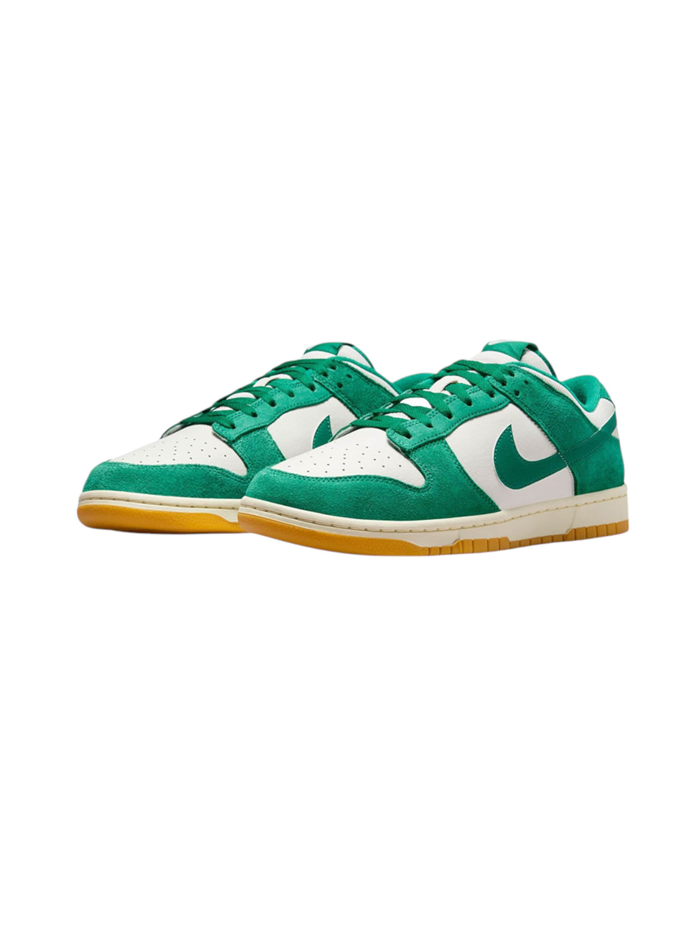 Nike Sportswear Sneakers laag in Groen: voorkant