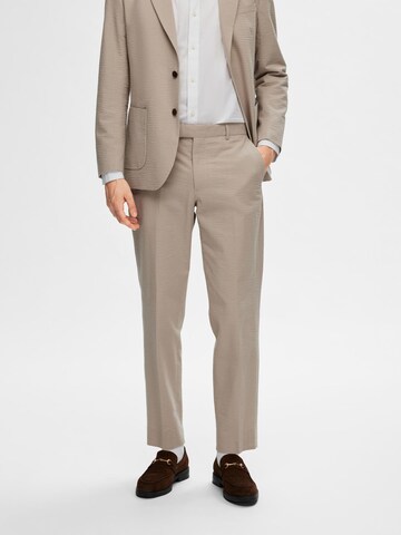 SELECTED HOMME Regular Bundfaltenhose in Beige: predná strana