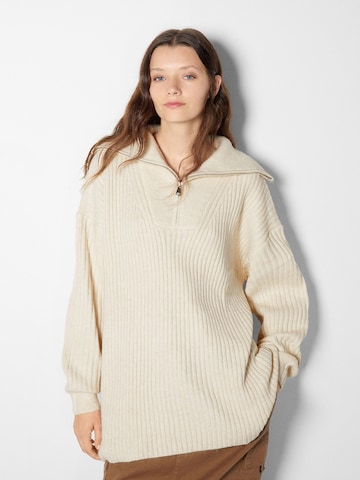 Bershka Pullover in Beige: predná strana