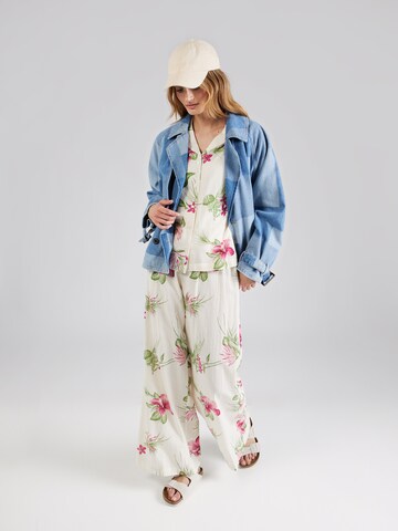 PIECES Pusero 'ALOHA' värissä beige