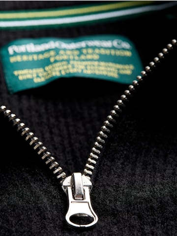 Portland Outerwear Company Pullover in Schwarz