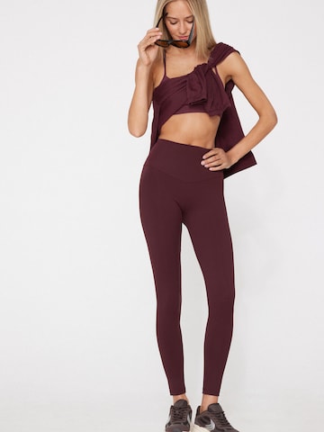 Tezenis Skinny Leggings in Red
