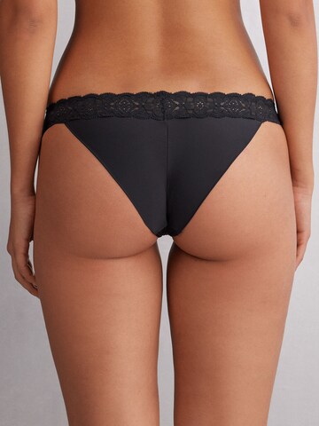 INTIMISSIMI Slip in Schwarz