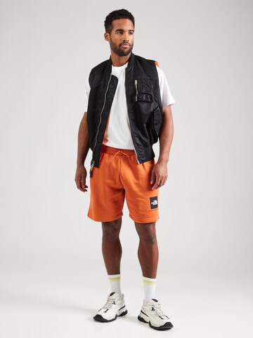 THE NORTH FACE Regular Housut värissä oranssi