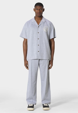 Pas De Monaco Klasický střih Košile 'CARERRA' – šedá