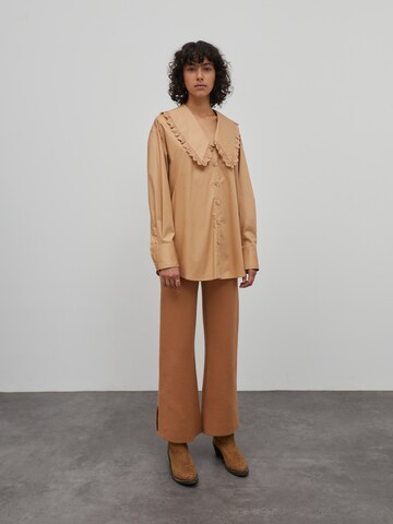 EDITED Bluse 'Raquel' in Beige