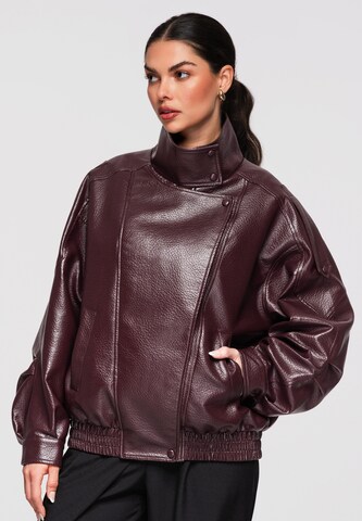 Ombre Jacke in Rot: Vorderseite