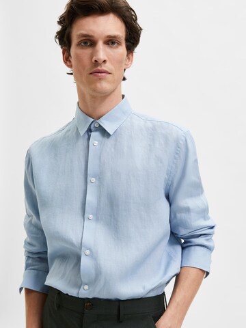 SELECTED HOMME Comfort fit Button Up Shirt 'Kylian' in Blue