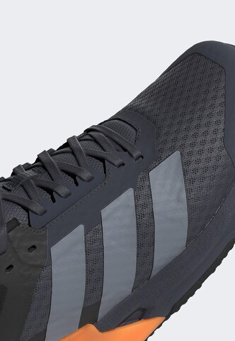 Scarpa sportiva di ADIDAS PERFORMANCE in grigio