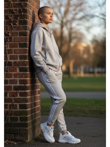 Baskets basses 'Sandic' Kumixi en blanc
