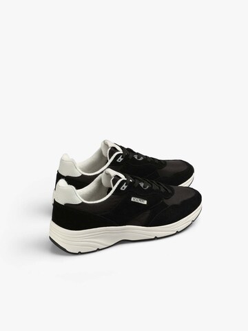 Scalpers Sneakers ' ' in Black