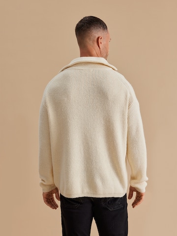 DAN FOX APPAREL - Jersey 'Armin' en beige