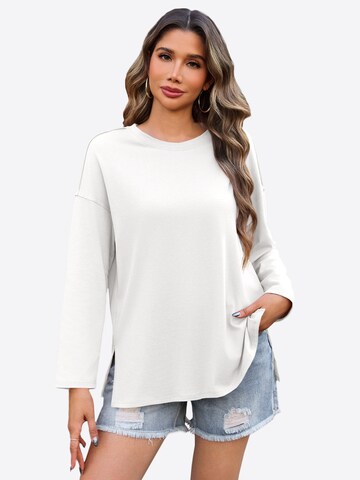 Tricou de la Imily Bela pe alb: față