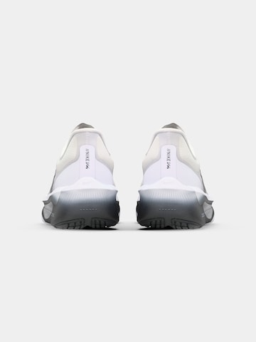 NIKE Laufschuh 'Zoom Fly 6' in Weiß