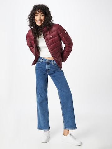Tommy Jeans Zimní bunda 'Essential' – červená