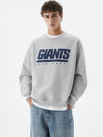 Pull&Bear Sweatshirt in Grijs: voorkant