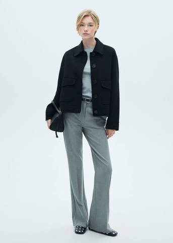 Veste mi-saison 'Anna' MANGO en noir