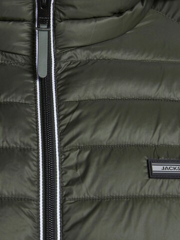 Veste mi-saison 'Ace' Jack & Jones Plus en vert